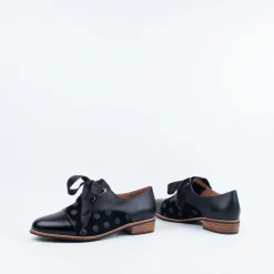 Avit Lace Up^Bresley NZ Hot