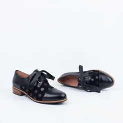 Avit Lace Up^Bresley NZ Hot