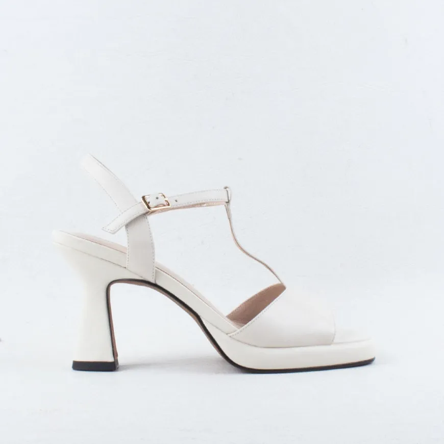 Bilbo Heel^Tamara London Best