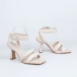 Cara Heel^Carrano - Brazil Store