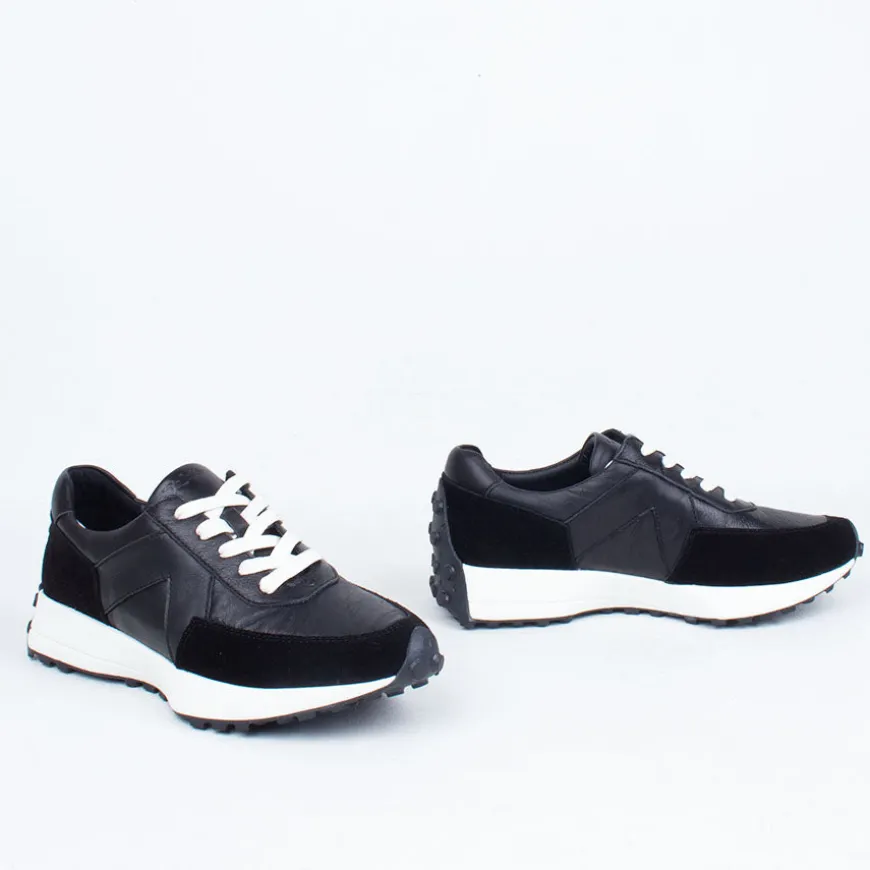 Freelance Sneaker^Gelato Store