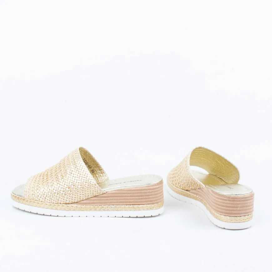 Izze Slide^Django & Juliette Shop
