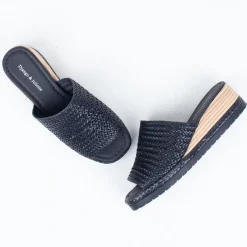 Izze Slide^Django & Juliette Shop