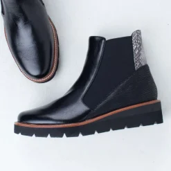 Liana Boot^Ernest Wyler Store
