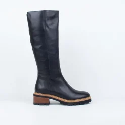Lindeta KneeBoot^EOS Clearance
