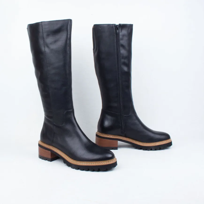 Lindeta KneeBoot^EOS Clearance