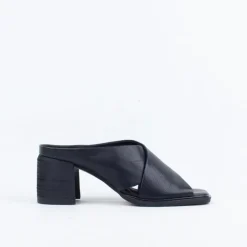 Lucy Slide^Minx New