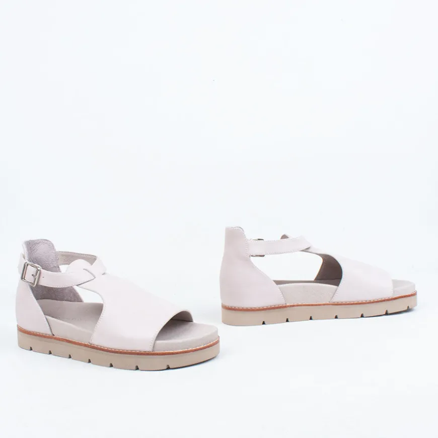 Mooch Sandal^Ernest Wyler Fashion