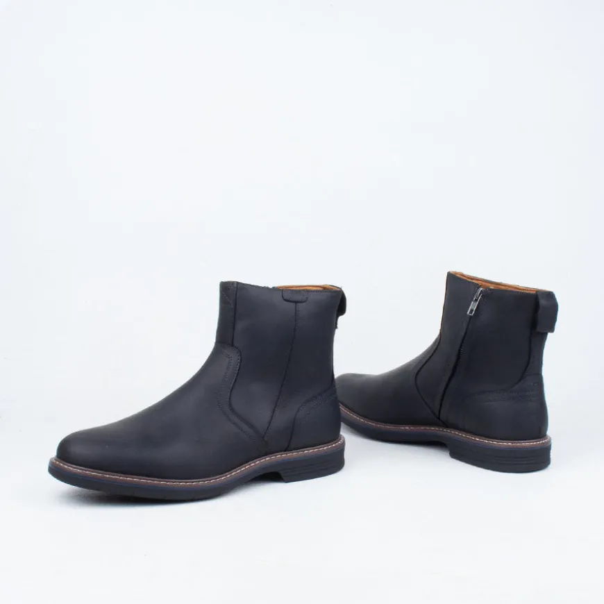 Norwalk Zip Boot^Florsheim Store