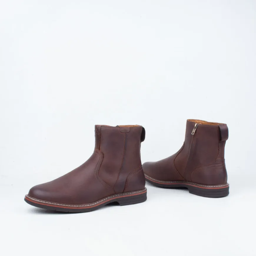 Norwalk Zip Boot^Florsheim Store