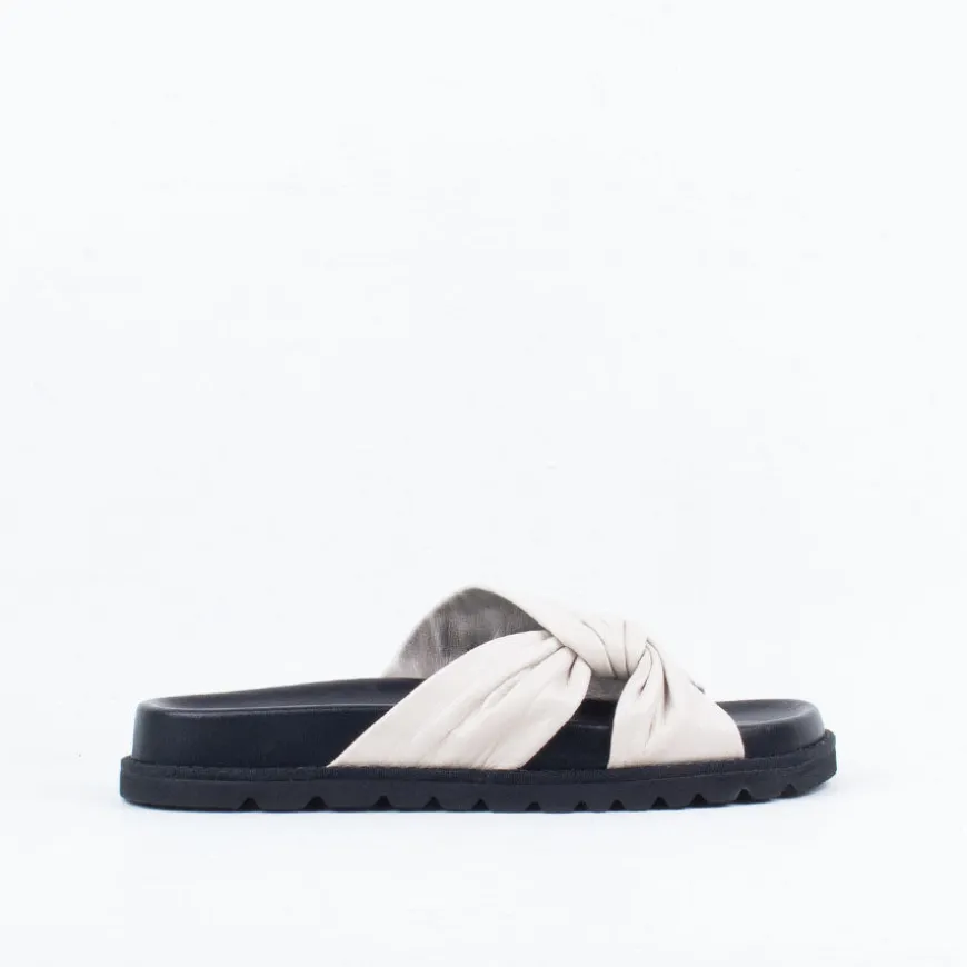 Ombra Slide^Ernest Wyler Shop