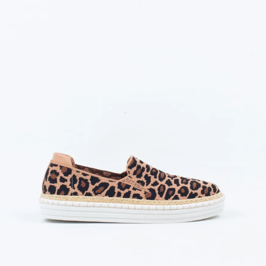 Queen Slip On^Verali Discount