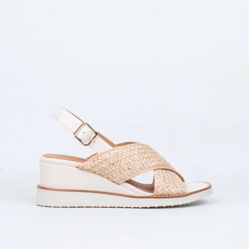 Shayna Sandal^Bresley NZ New