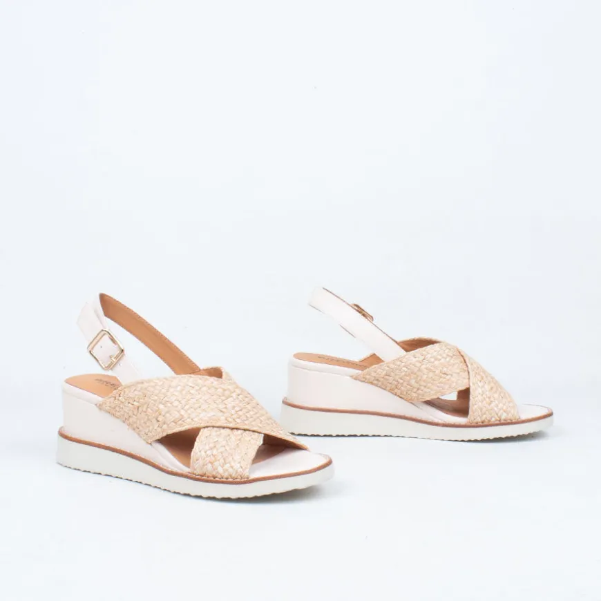 Shayna Sandal^Bresley NZ New