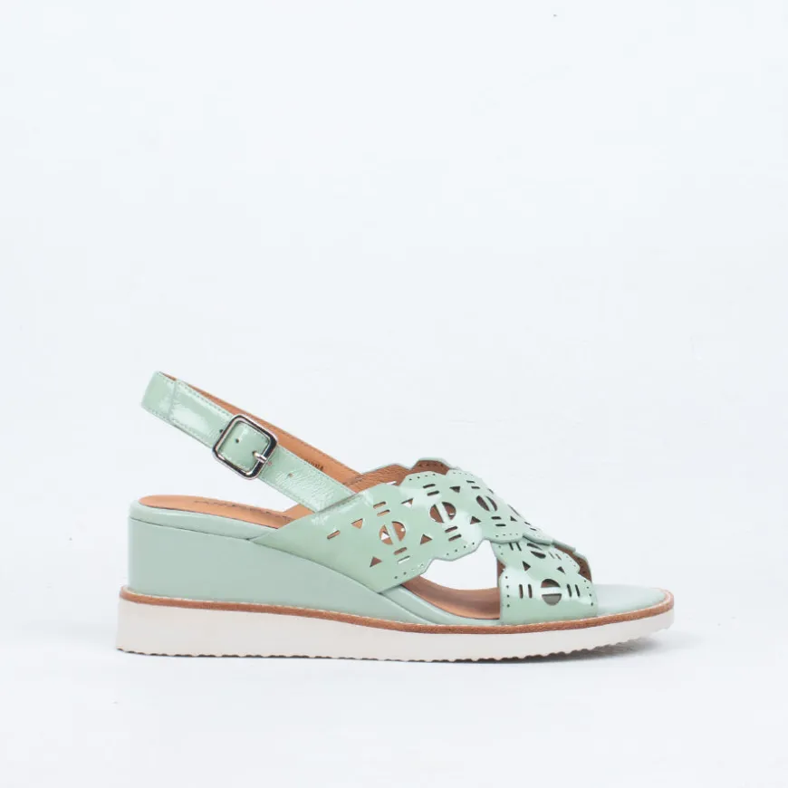 Shreya Sandal^Bresley NZ Store