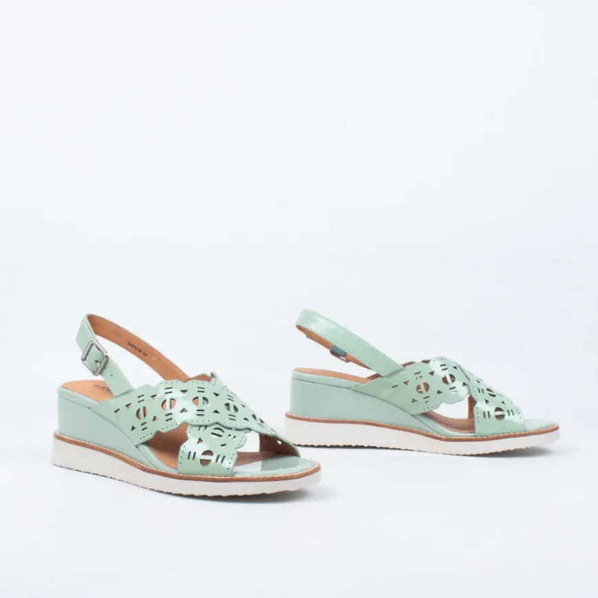 Shreya Sandal^Bresley NZ Store